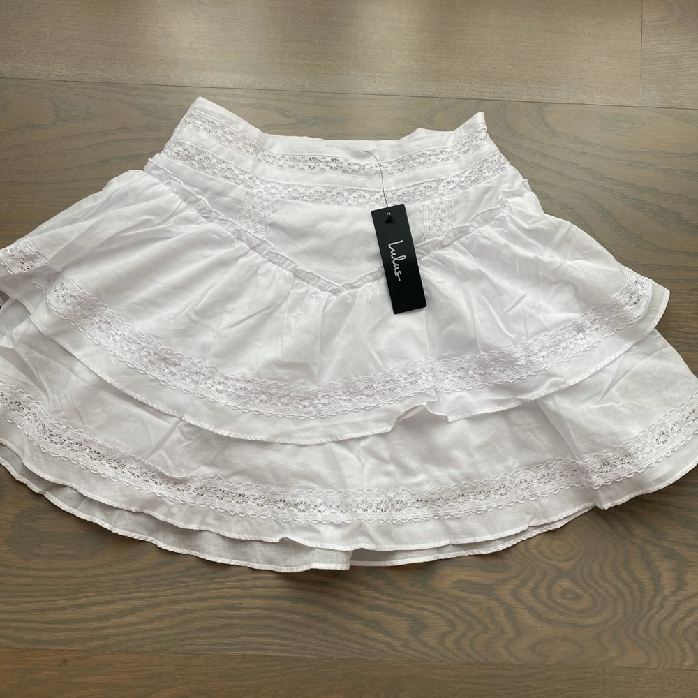 Women’s Lulu’s White Mini Skirt